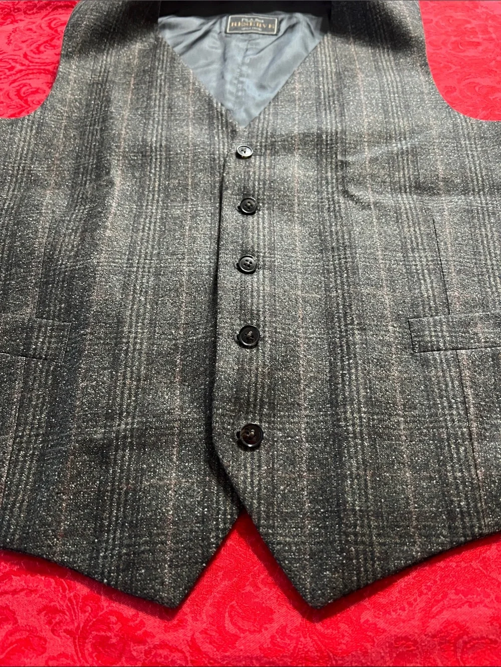 Jos. A. Bank Reserve Men’s Wool Vest 44R Glen Plaid Italian Fabric Napoli